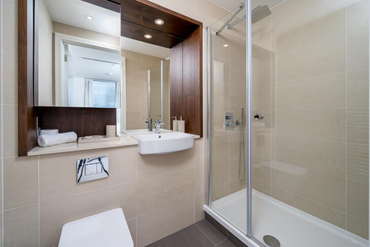 לונדון Luxurious Spacious 2Bed Suites Skyline River Views By Canary Wharf מראה חיצוני תמונה